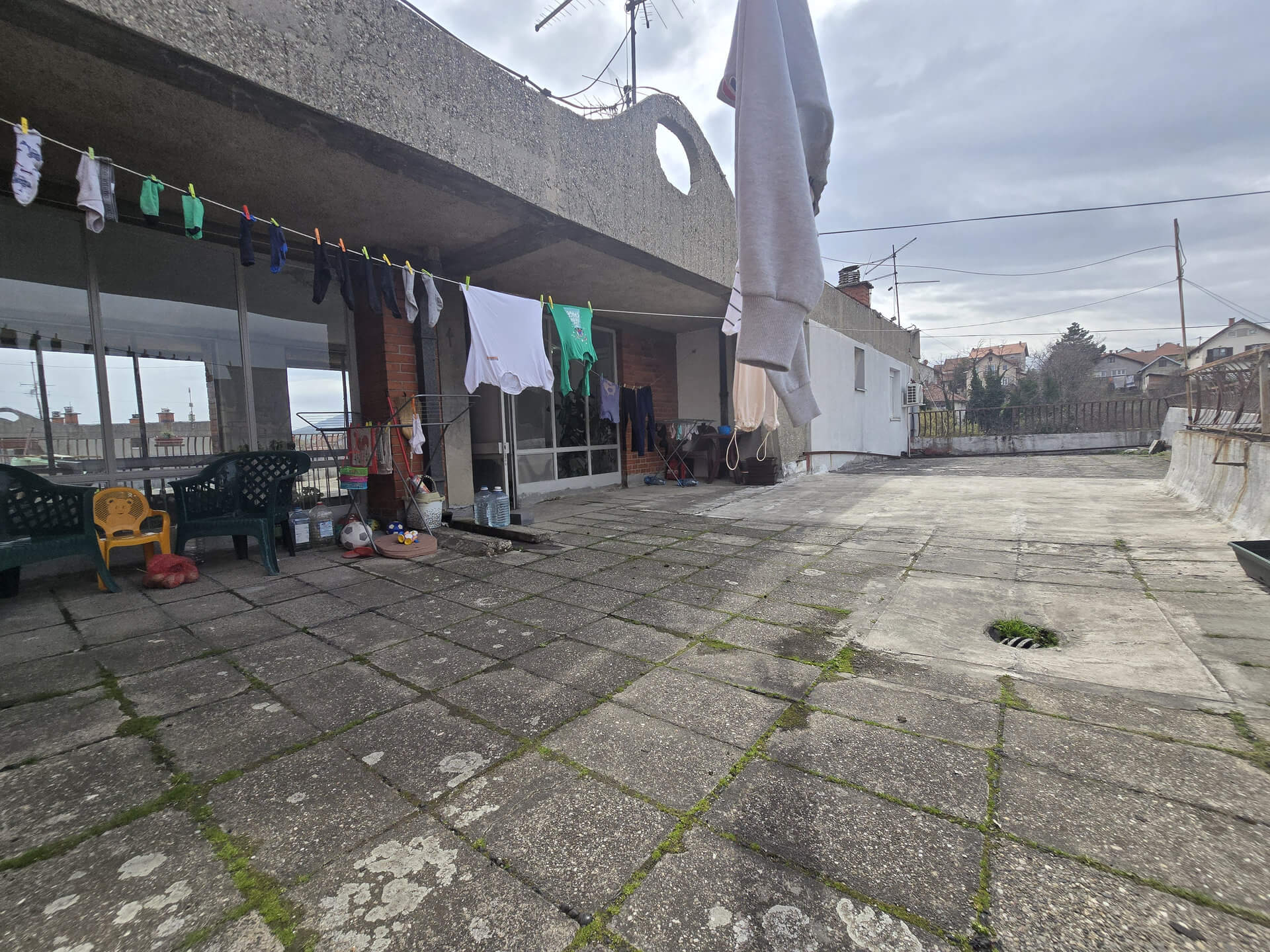 Zajednička terasa, deo koji koristi vlasnik stana