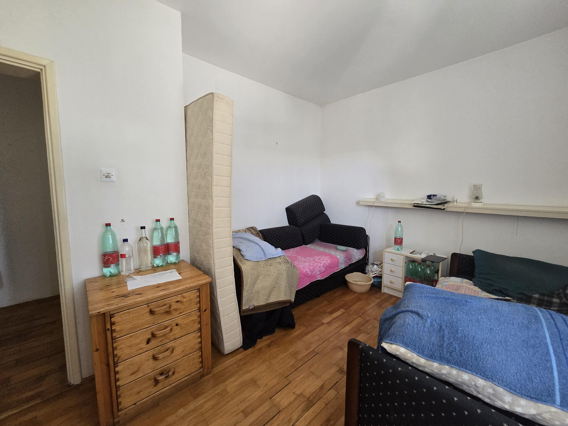 Spavaća soba iz drugog ugla