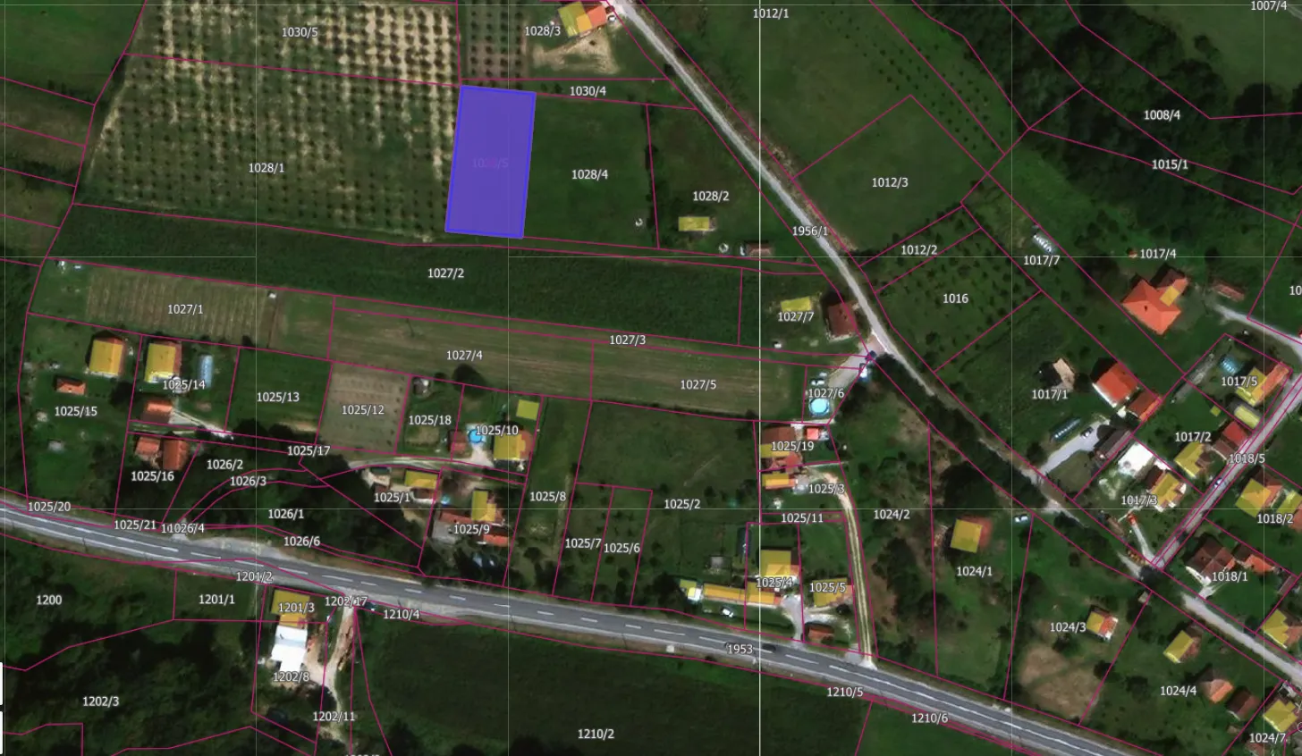 Plac u Progoreocima 12 ari